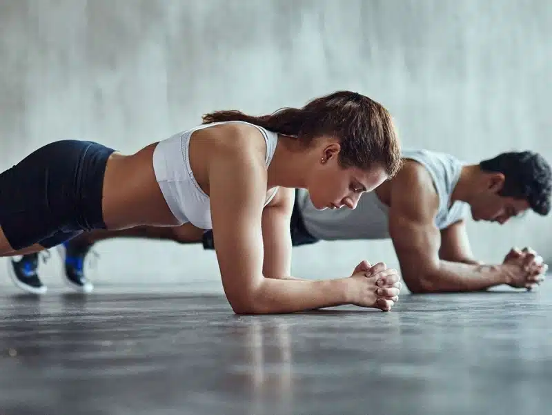 Les meilleurs exercices de gainage pour un corps tonique et solide